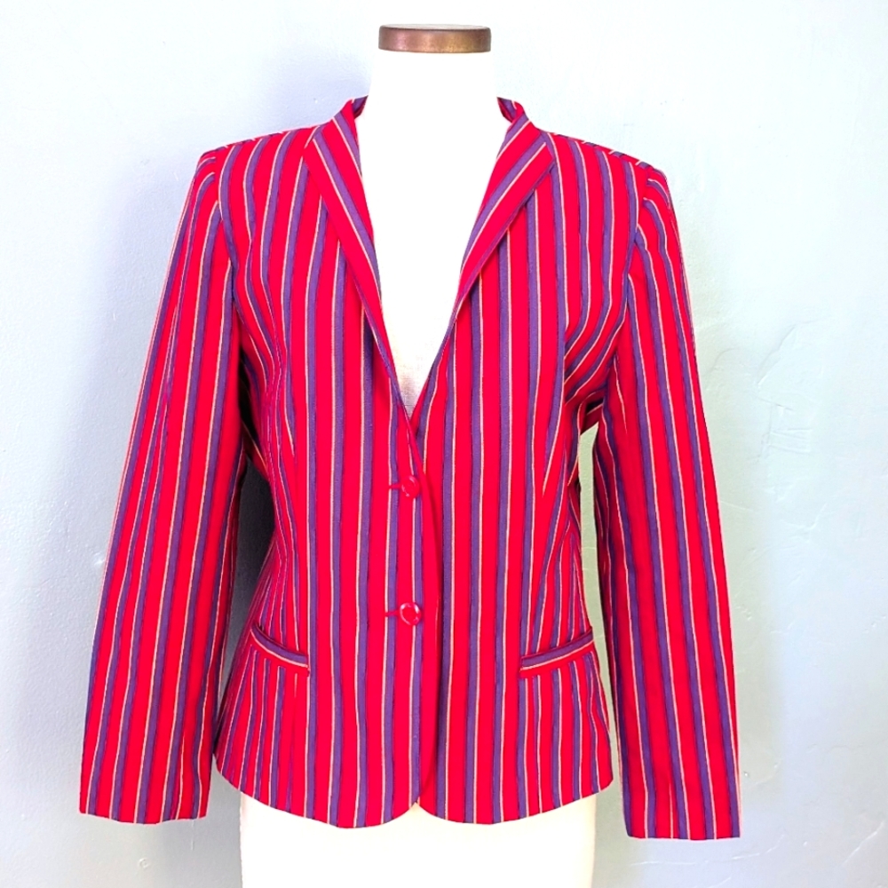 Vintage Abvien red & purple striped 2 button blazer. 13/14. Medium